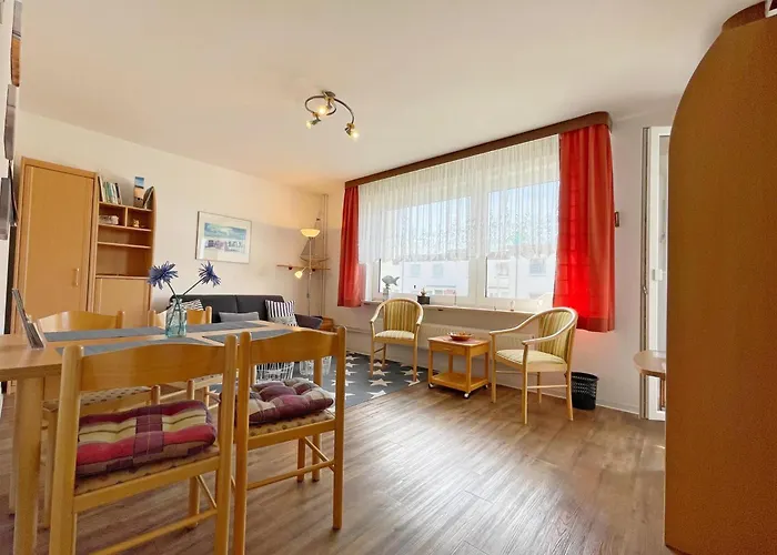 Ferienwohnung im ruhigen Westerland mit Balkon